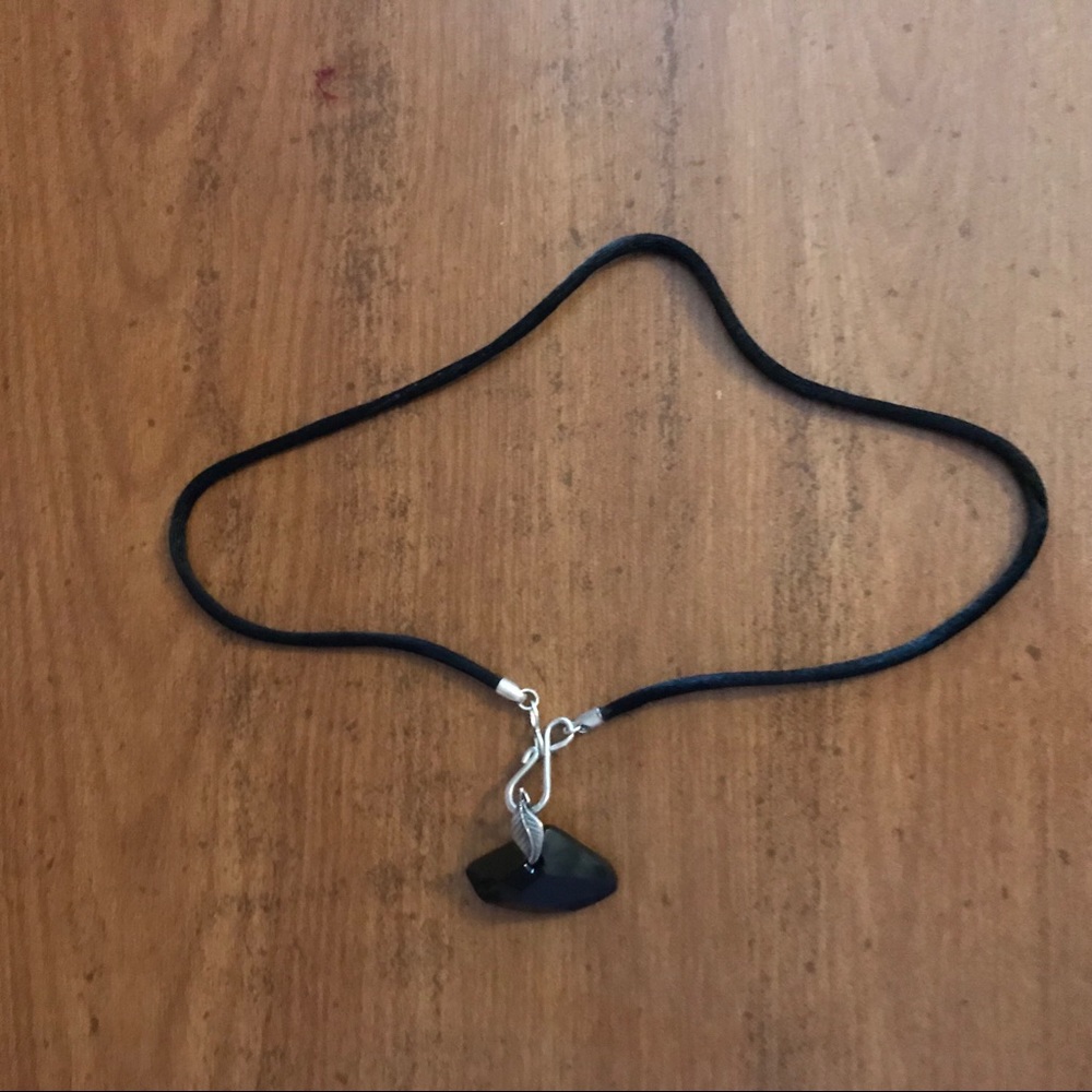 Black choker